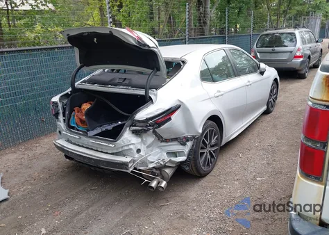 2023 Toyota Camry Se z USA, uszkodzony, nr VIN 4T1G11AK6PU112690